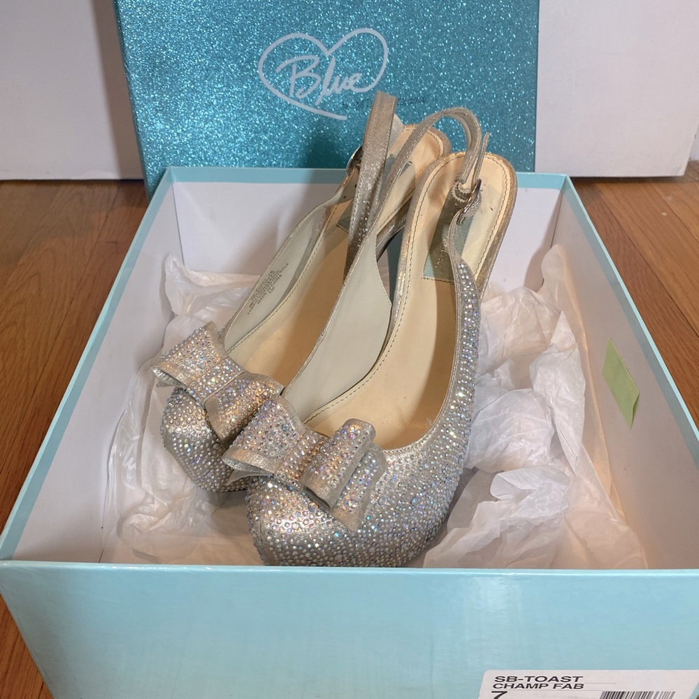 Blue by Betsey Johnson Toast SB Champagne Heels